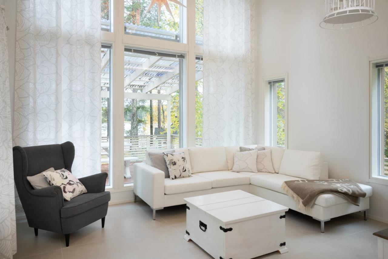 רובניימי Luxurious Villa Kinos With Jacuzzi מראה חיצוני תמונה